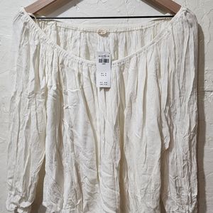 Hollister off the shoulder flowy top